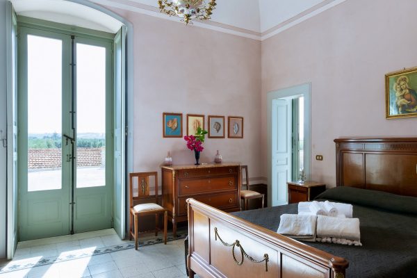 Bedroom Castel del Monte new_resized